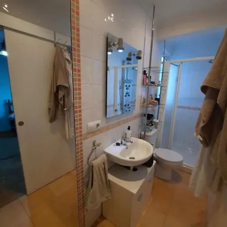 Piso De 4 Con Vistas Al Mar En Alquiler Por Semanas Apartment *